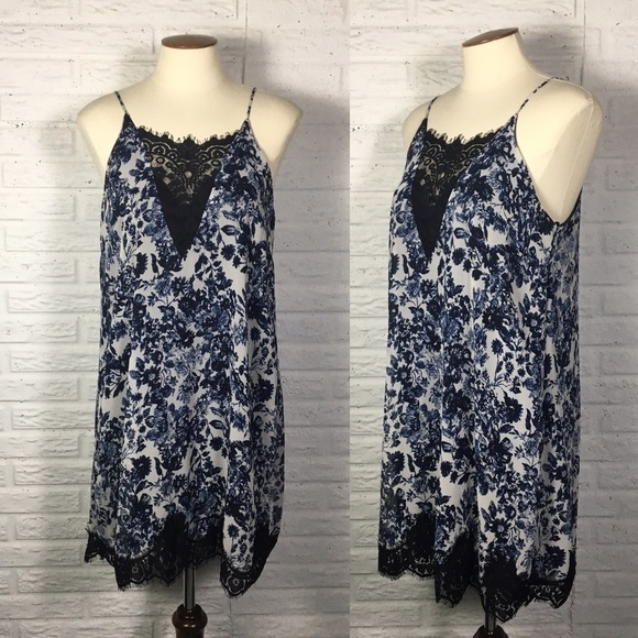 ASTR Small Floral Lace Trim Slip Dress Strappy - Picture 1 of 8